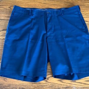 PGA TOUR
Men's Stretch Flat-Front Golf Shorts Navy waist 42 inseam 10”